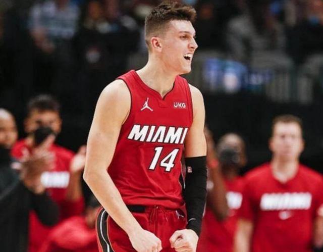 近400名爱好者齐聚，2025“翎跃山海”羽毛球巡回赛广州站落幕（2025“翎跃山海”羽毛球巡回赛广州站圆满收官，近400位爱好者共襄盛会）