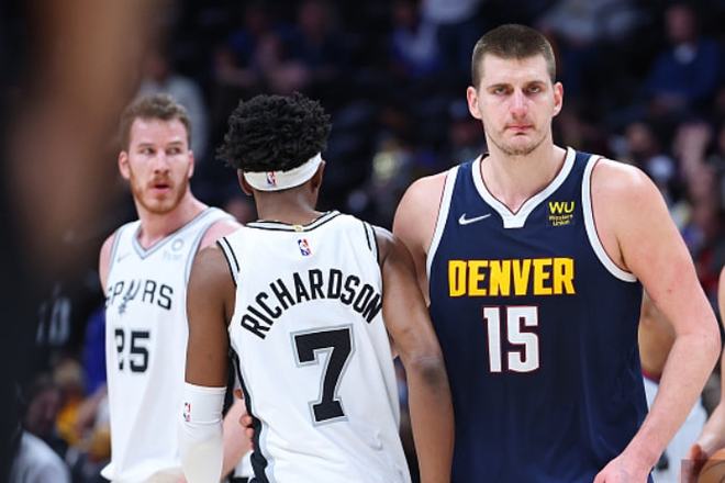 意媒：卡洛斯-奥古斯托接近与国米续约至2030年，年薪300万欧（意媒：卡洛斯-奥古斯托续约国米在即，合同至2030年，年薪300万欧元）